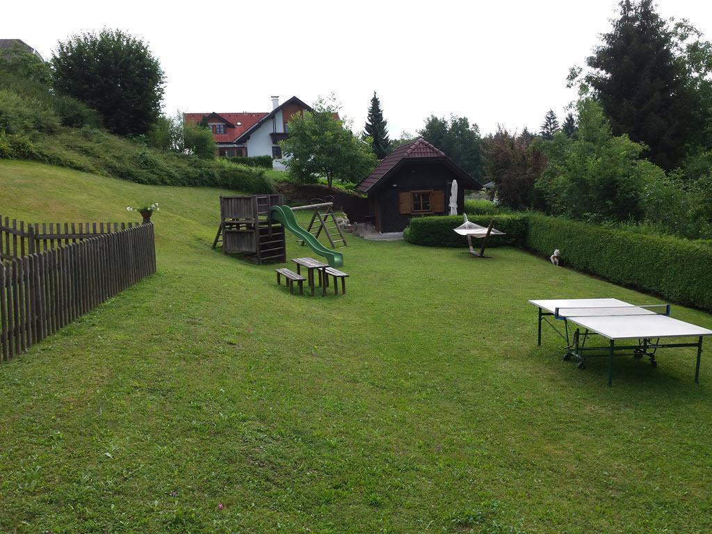 Haus Daniela Appartement Drobollach am Faakersee Kamer foto